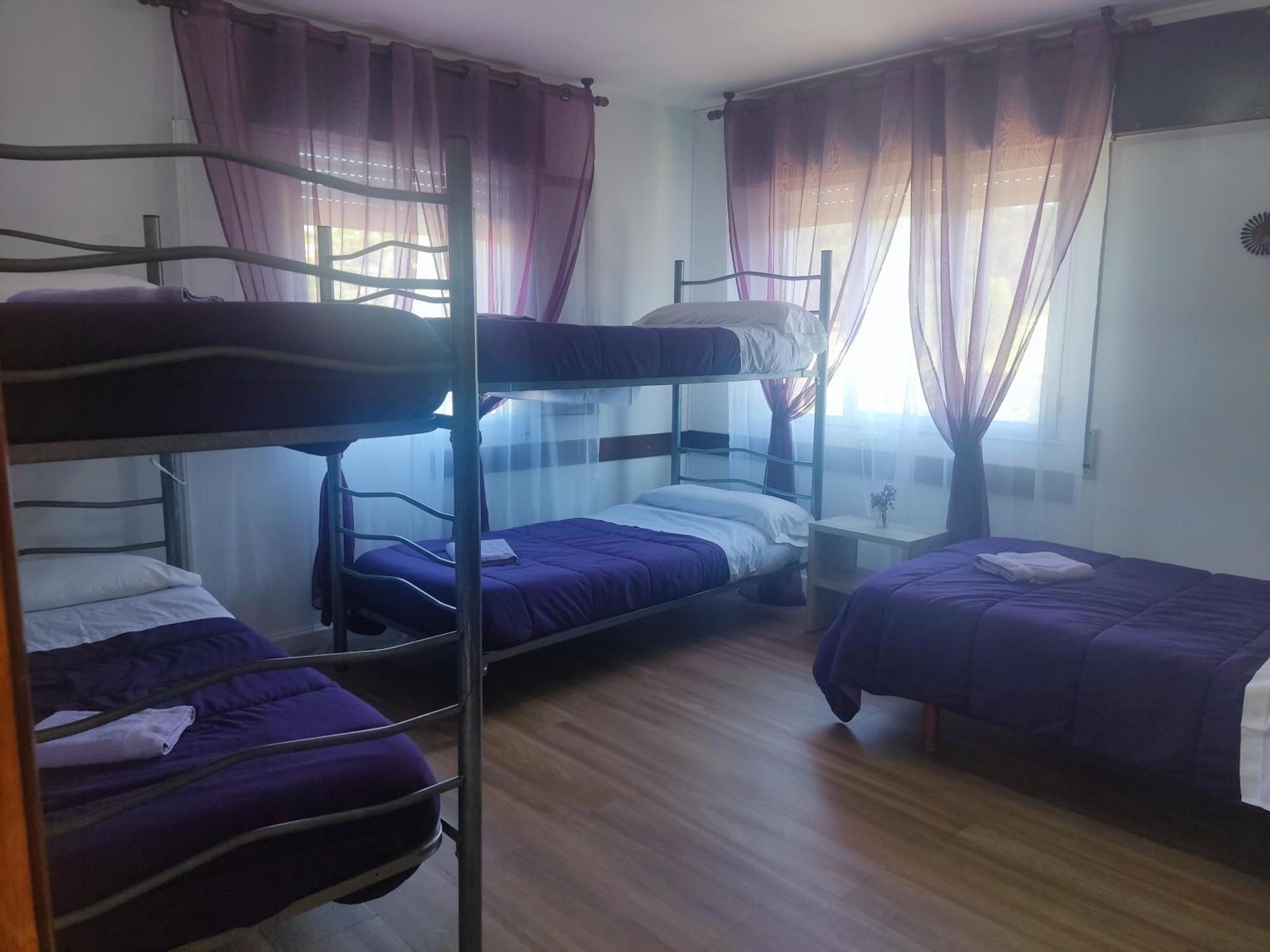 Albergue Vintecatro Кальдас-де-Рейес Экстерьер фото