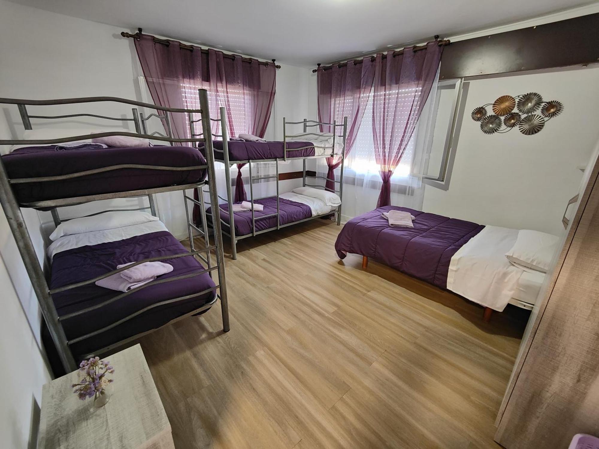 Albergue Vintecatro Кальдас-де-Рейес Экстерьер фото
